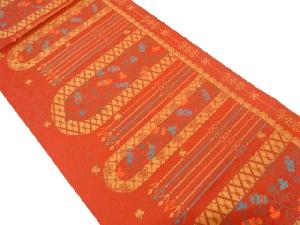 変わり横段に花唐草模様織り出し　名古屋帯